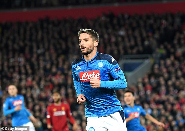 INTER: MERTENS A UN PASSO