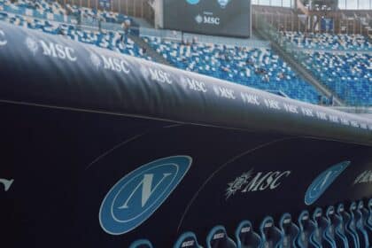 Napoli, panchina Stadio Maradoma, instagram OFC